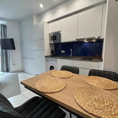 Apartment Capuchinos Center 2 *